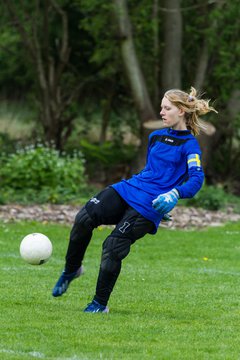 Bild 201 - C-Juniorinnen SG R�nnau-Segeberg - Kaltenkirchener Turnerschaft : Ergebnis: 1:3